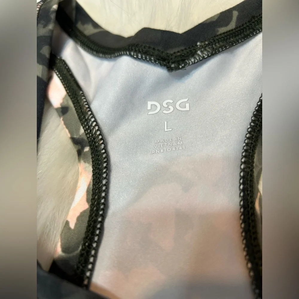 DSG ⚜️ Racerback Multi-Print Design Tank - Picture 3 of 7